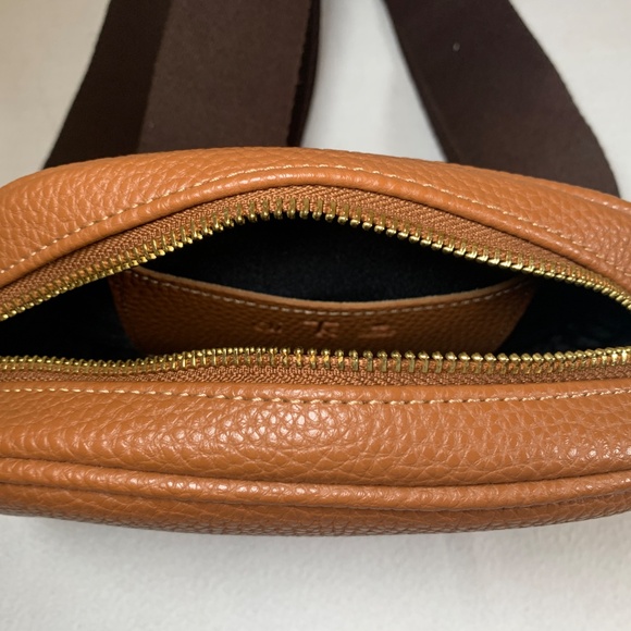 Ai Tk Crossbdy Brown Vegan Leather Purse Fanny Pack with Belt Loops Gold Accents - Picture 3 of 8